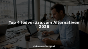 Fachleute, die in einem Coworking-Space an digitalen Werbekampagnen arbeiten